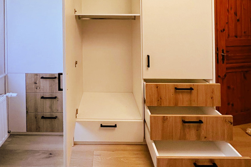 Schrank Möbelbau