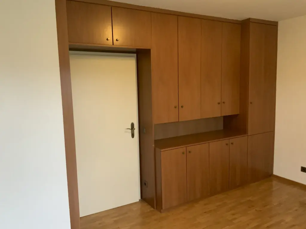 Bestandsaufnahme Einbaumöbel Arbeitszimmer
