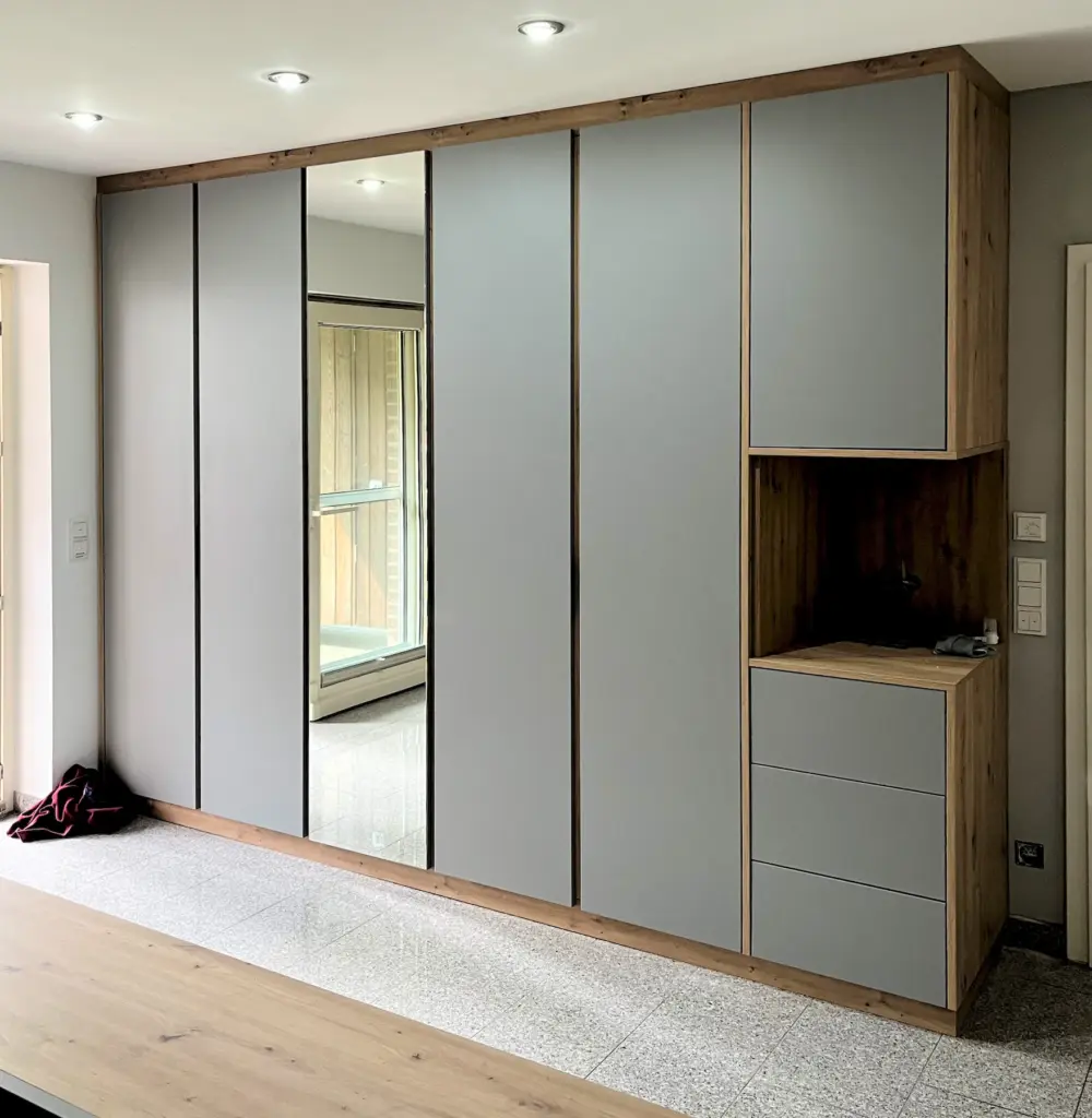 Kleiderschrank Schlafzimmer