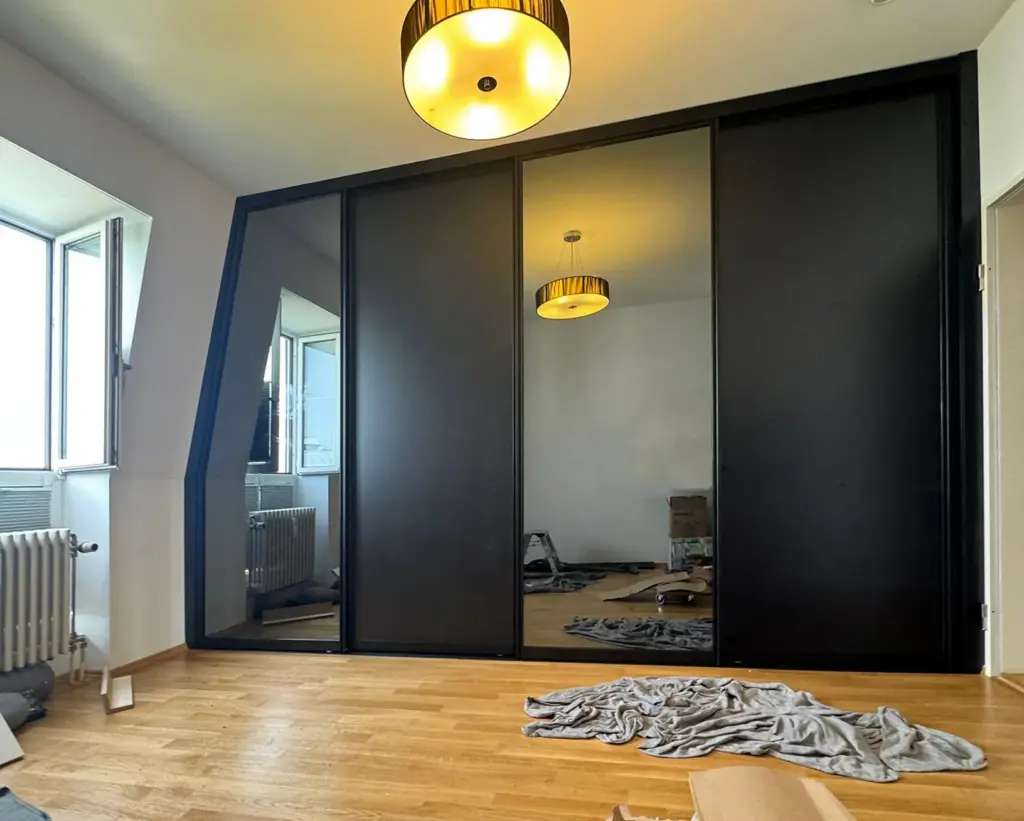 Kleiderschrank Schlafzimmer