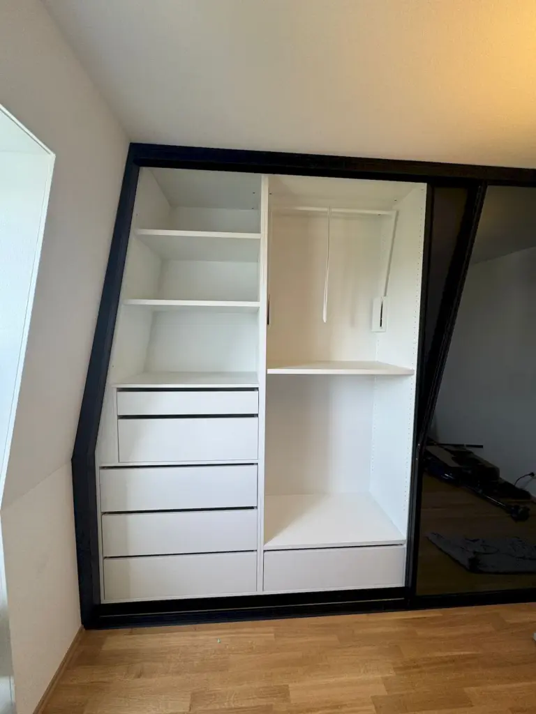Kleiderschrank Schlafzimmer