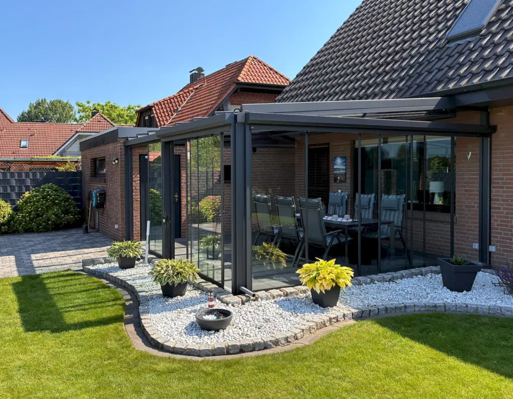 Kaltwintergarten, Sommergarten